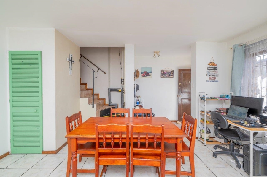 3 Bedroom Property for Sale in Stikland Western Cape
